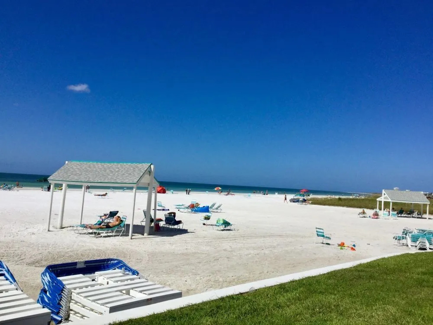 Island House Beach Resort