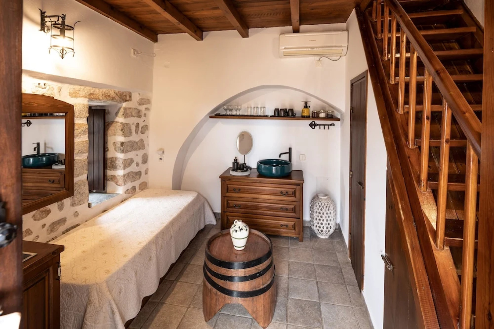 Arapakis Historic Castle