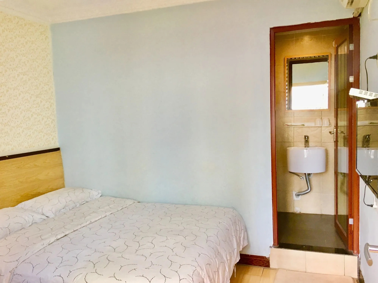 Guilin Cyan Box Hotel