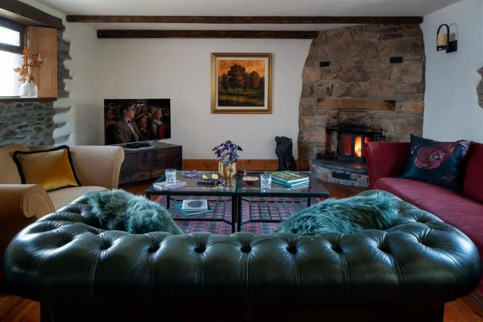 The Old Coach House - Converted Barn With Private Garden Parking and Fireplace