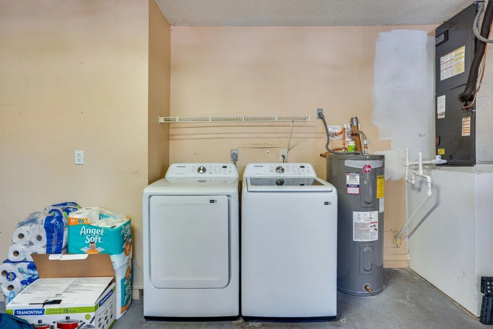 Family-friendly Winter Haven Home w/ Pool!