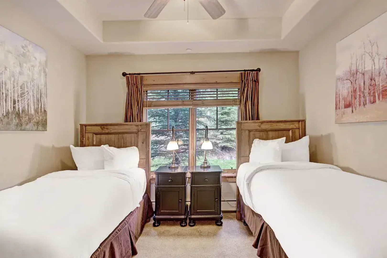 Rocky Mountain Luxury - Large Ski-in Winter Townhome 6ppl 2 Bedroom Townhouse by RedAwning