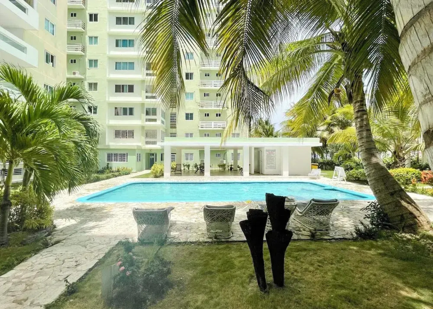 Oceanfront Condo in Ave. España Sleeps 8