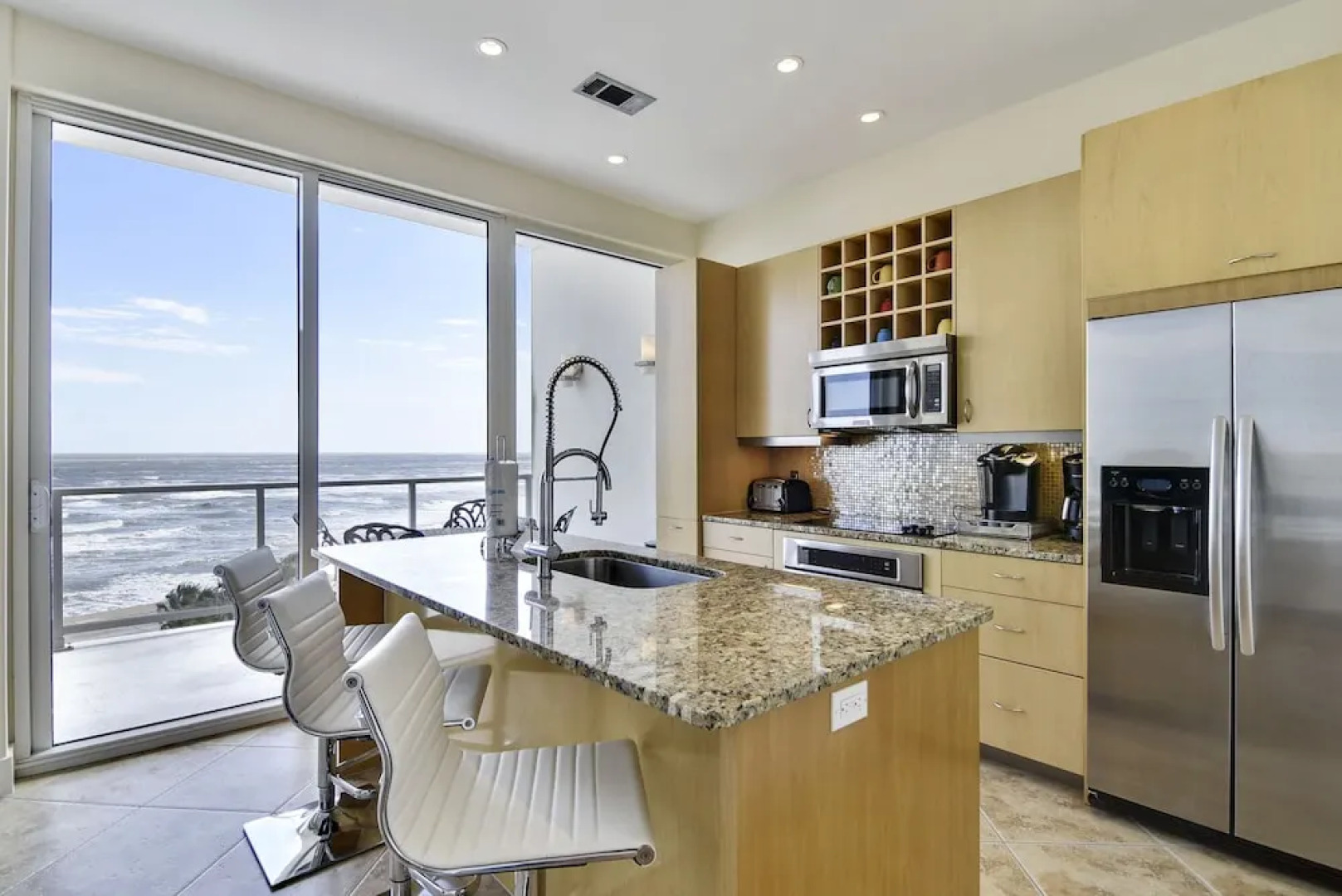 Diamond Beach 506 - Seaglass Treasure