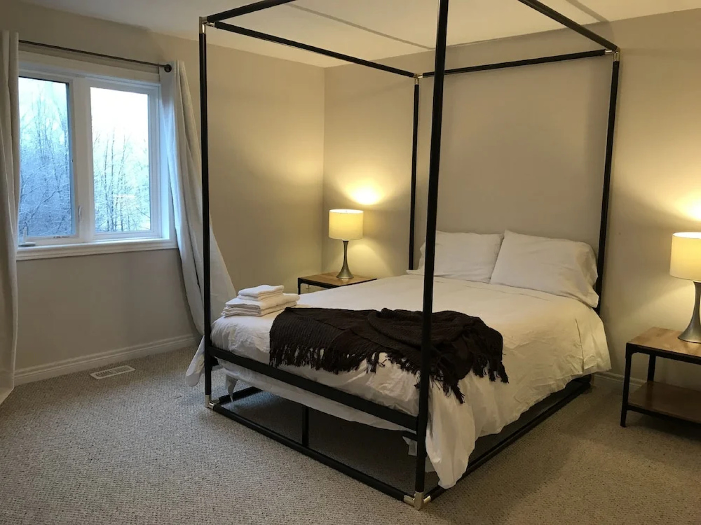 Exceptional Townhouse at Lake Ontario