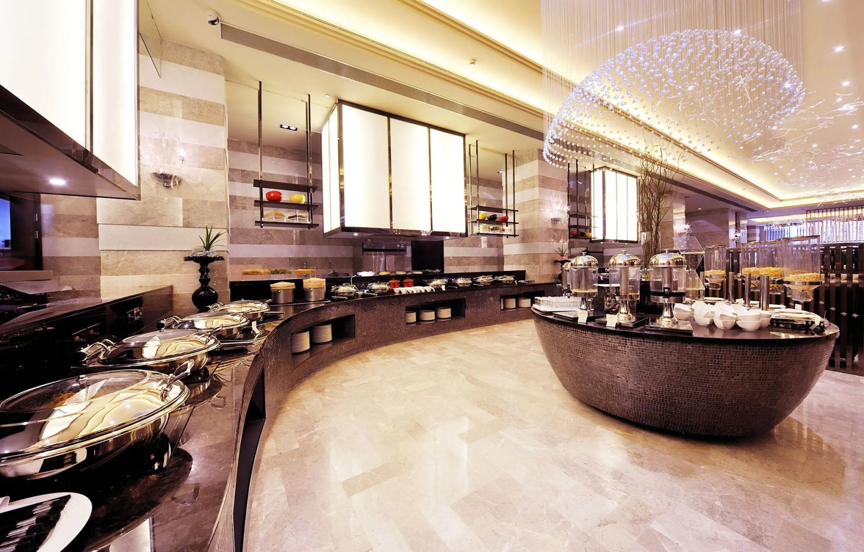 Royal Suites & Tower