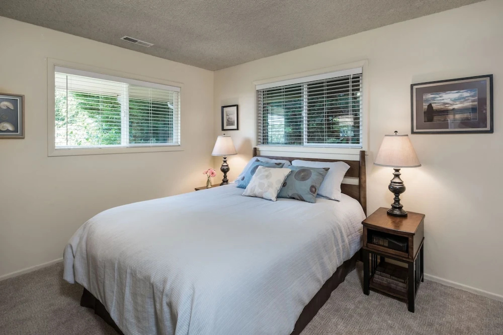 Neah-kah-nie Treasure by Avantstay Secluded in Lush Greenery w/ Ocean Views & Hot Tub