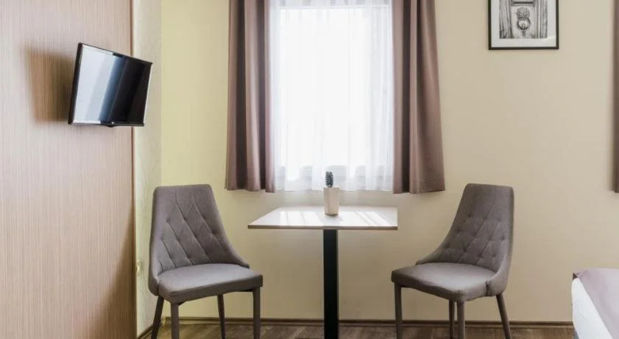 Amstel Hattyú Fogadó és Amstel Cafe & Restaurant