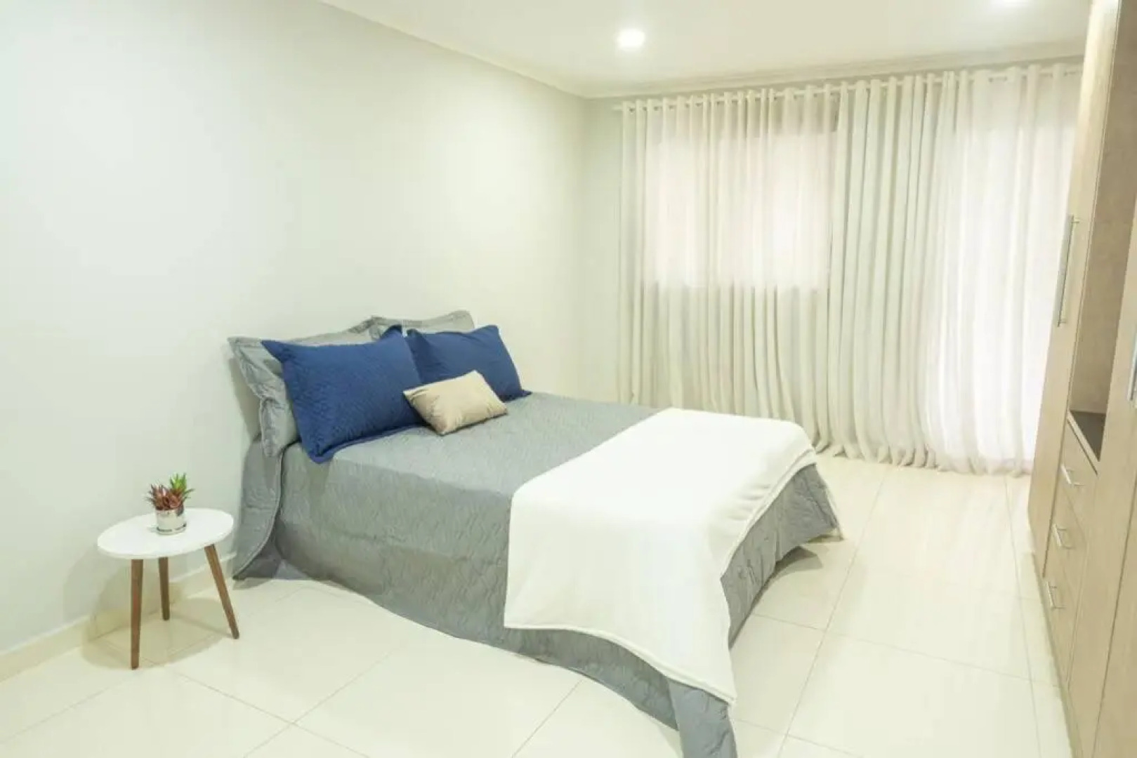 Apartamento cómodo y bien localizado en CDE