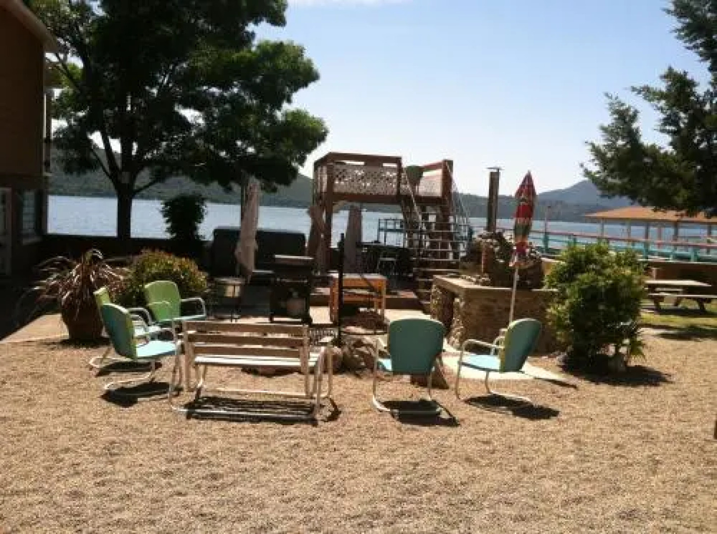 Vista del Lago Lake House and Cottages