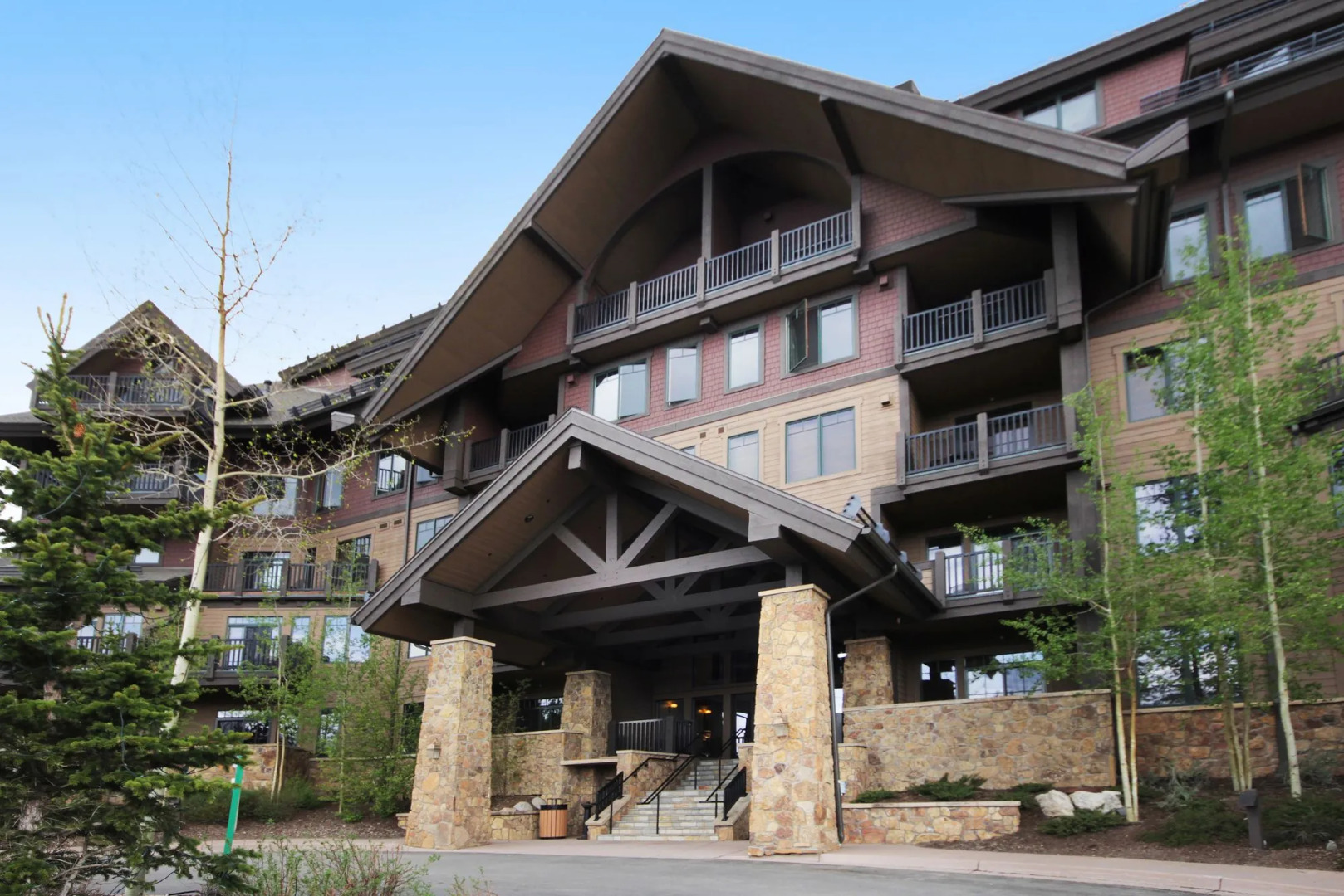 Crystal Peak Lodge by Summit County Mountain Retreats