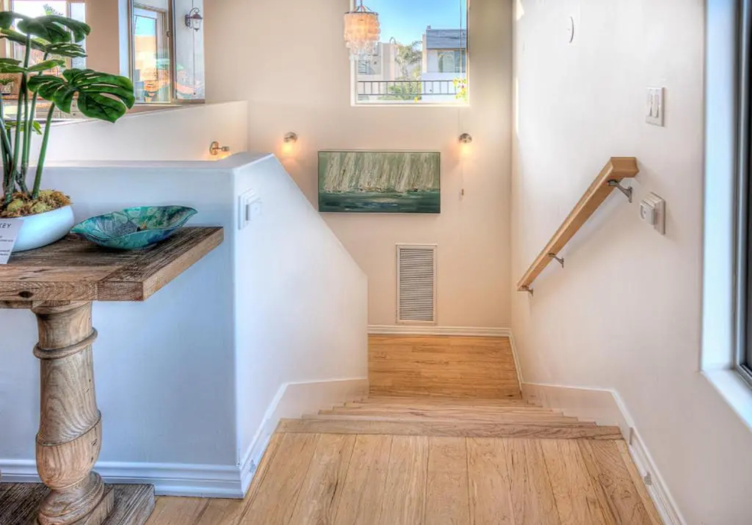 Spacious 4BR, Rooftop Deck, Fire Pit, Steps to Shore