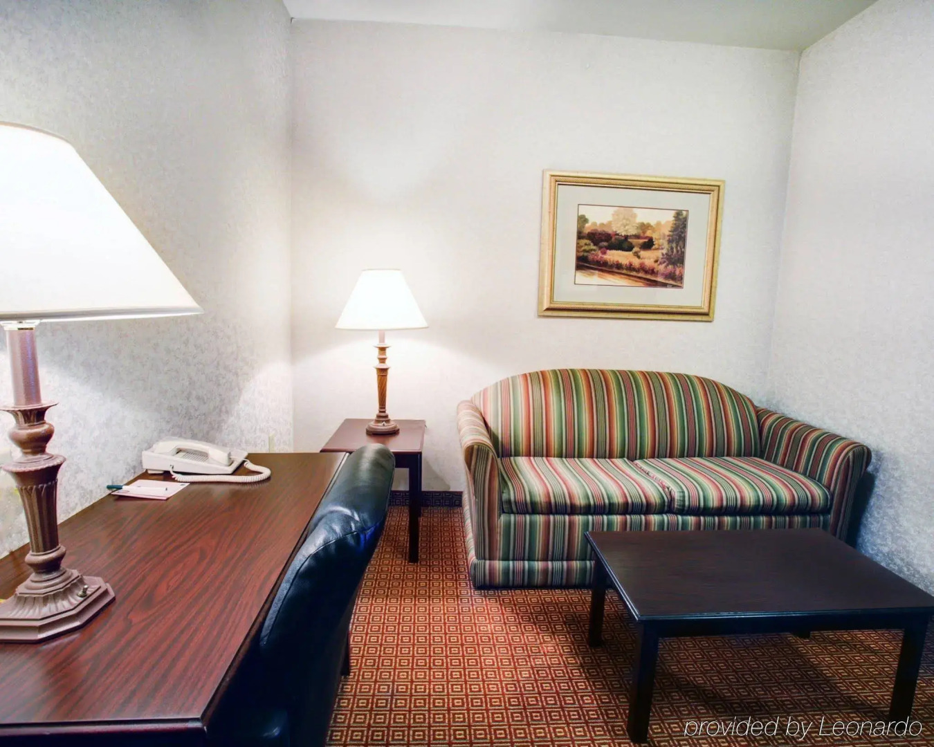 Quality Inn & Suites, Near University