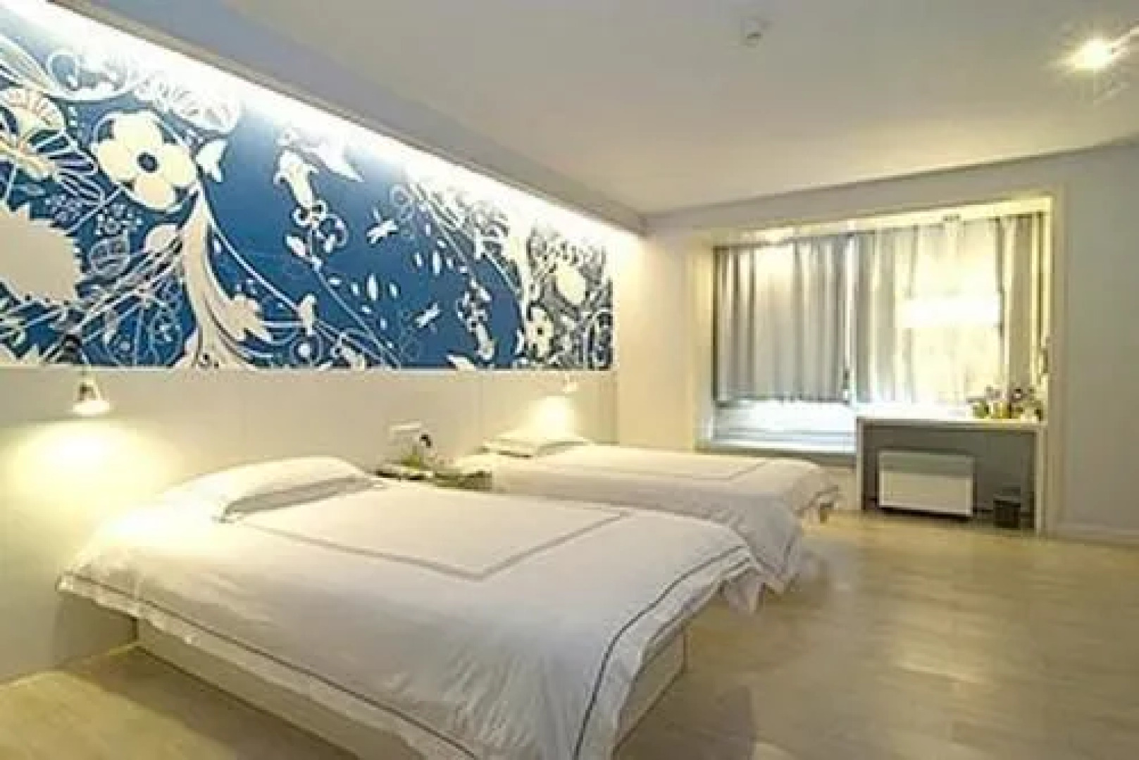 Today Inns Yiyang North Bus Station