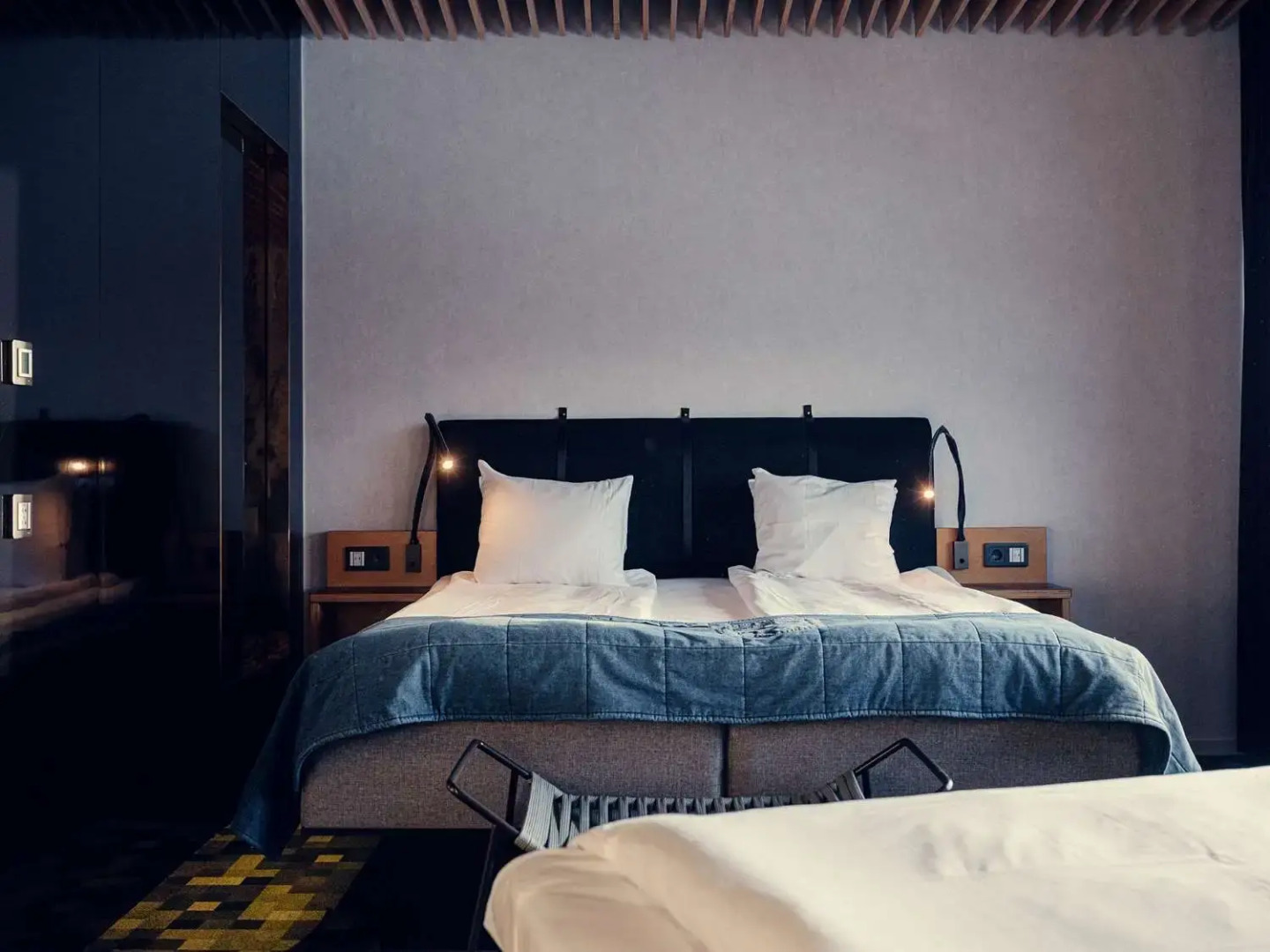 Ume, Bw Signature Collection