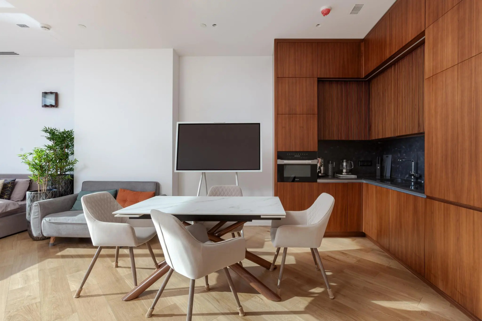 Нью лэвэл групп на улице Пресненская набережная 12