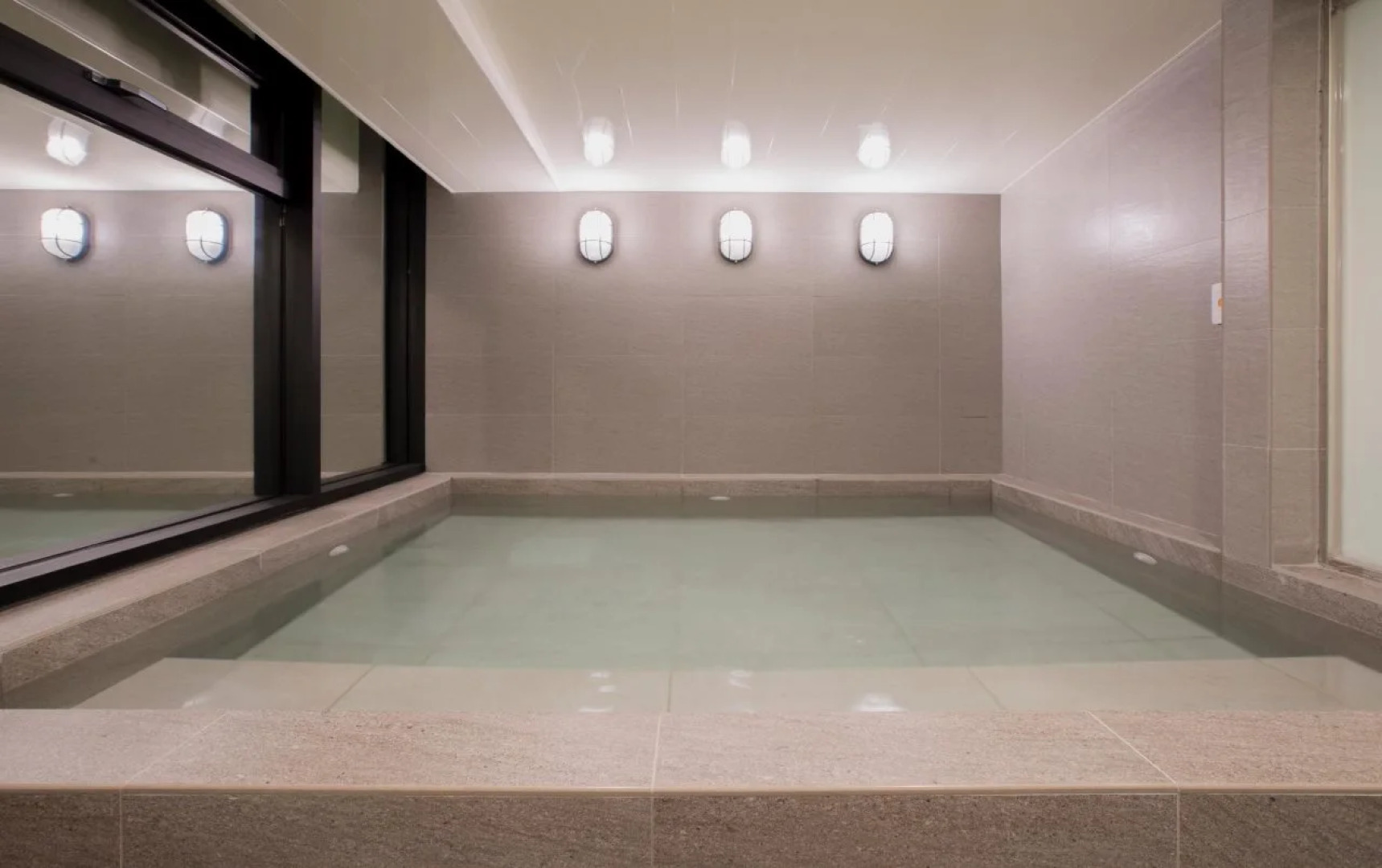 Single Inn - Kaohsiung Station