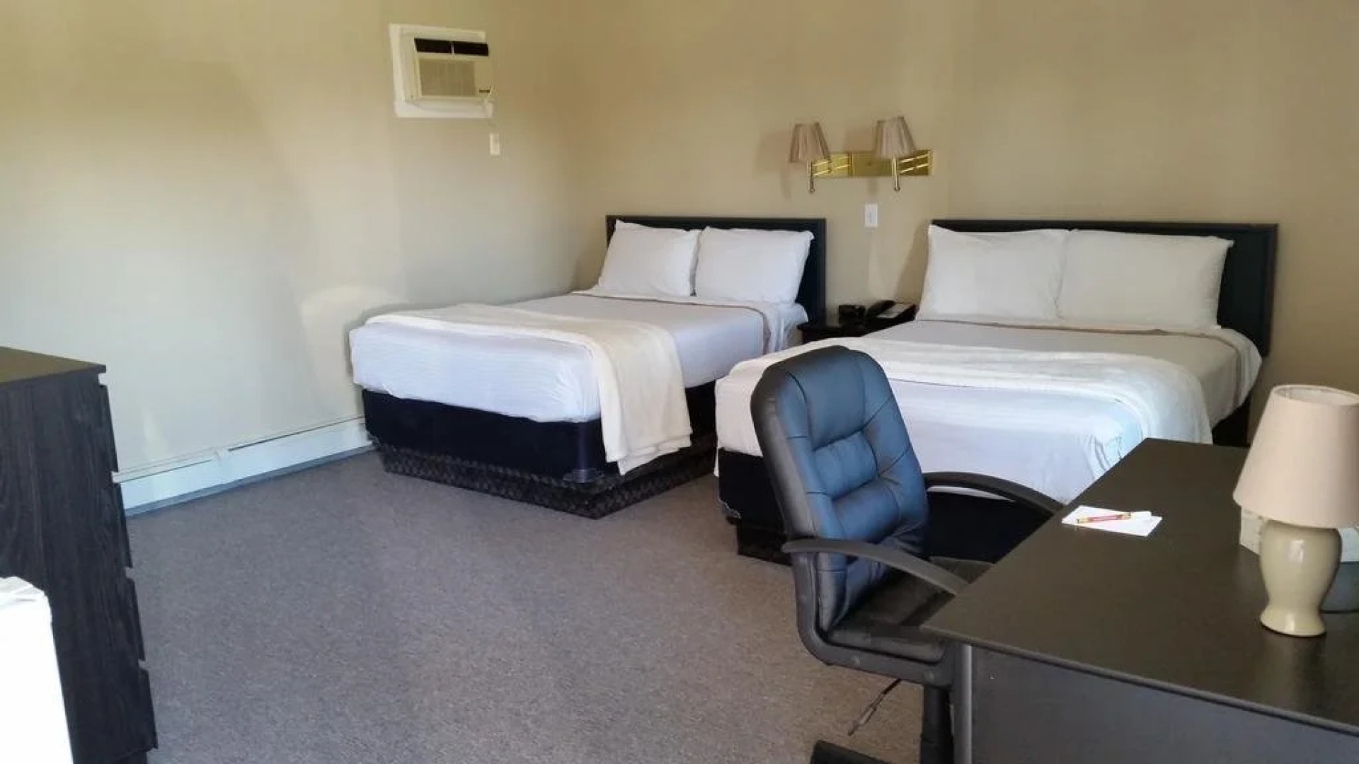 Middleton Motel & Suites