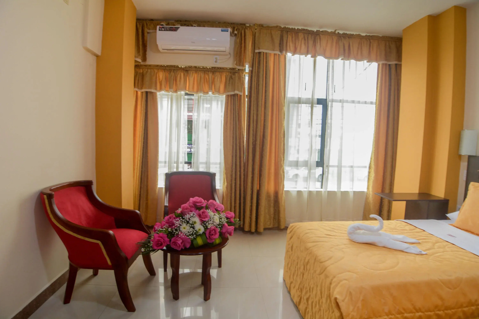 Victoria Suites Hostal