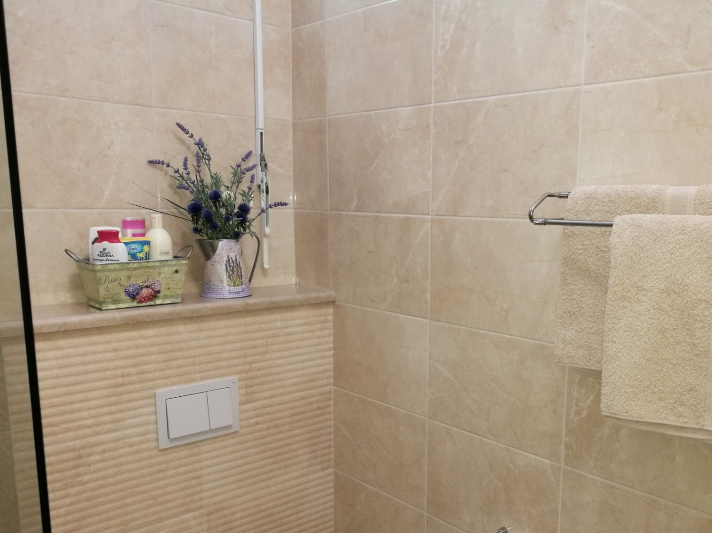 Apartment Tih - 20 m from sea: A2 Maslina Sevid, Riviera Trogir