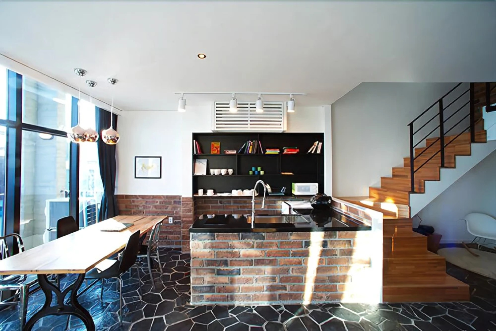 Uljin French Paper Pension