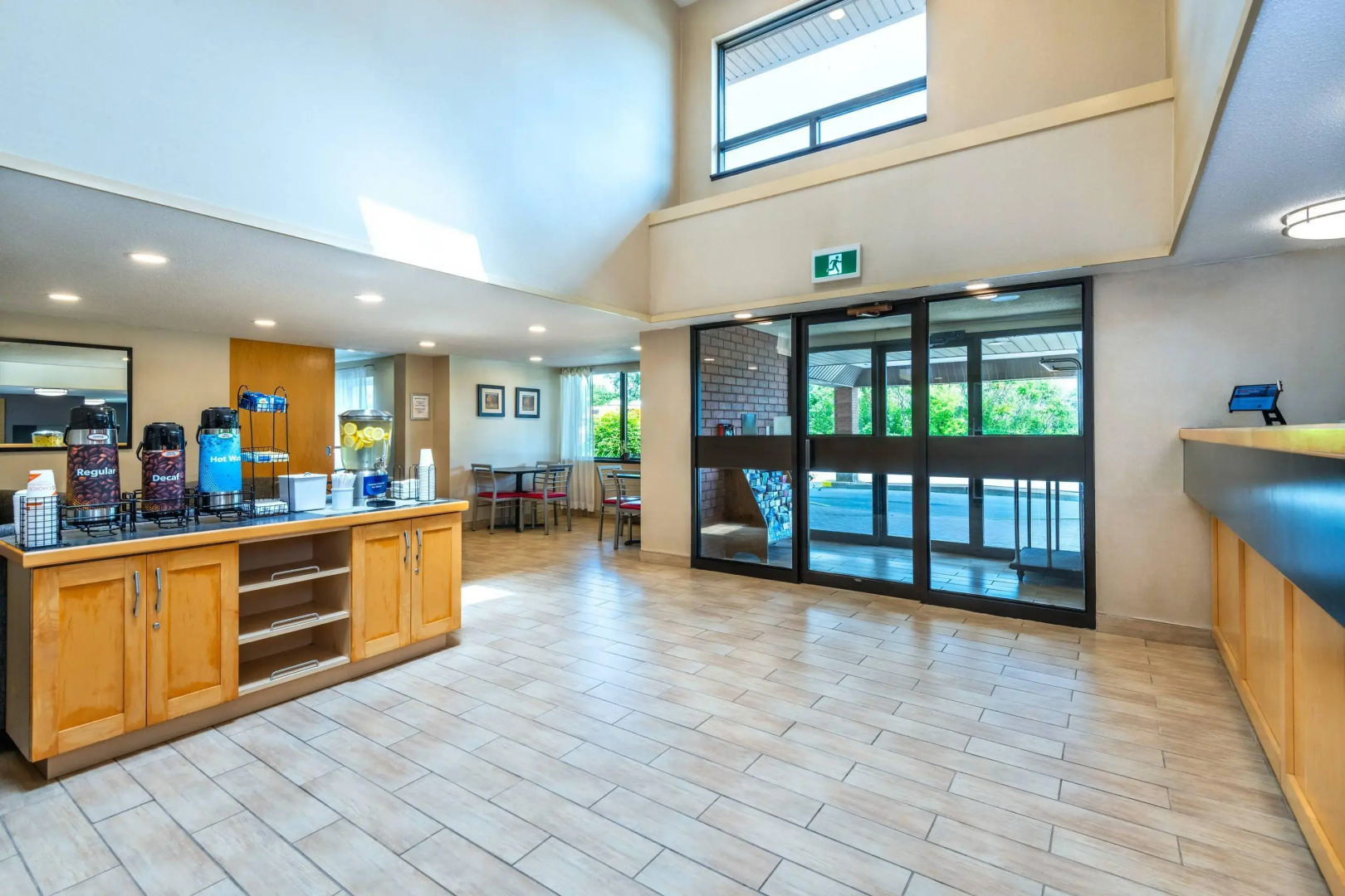 Comfort Inn Highway 401