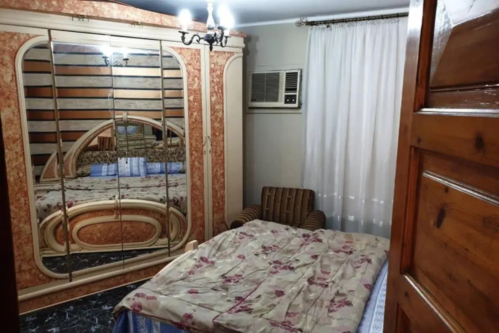 Comfy 3 Bedrooms Apartment in Cairo Z1