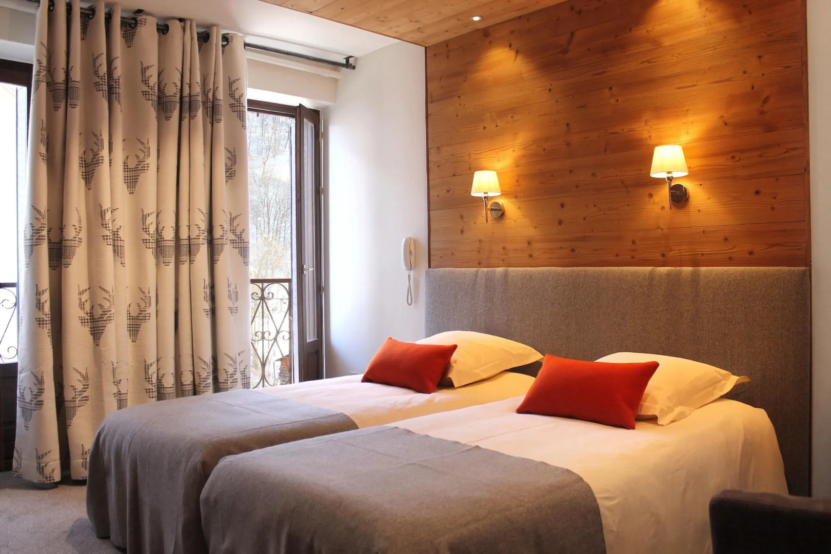 Hôtel du Crêt Rond - Logis