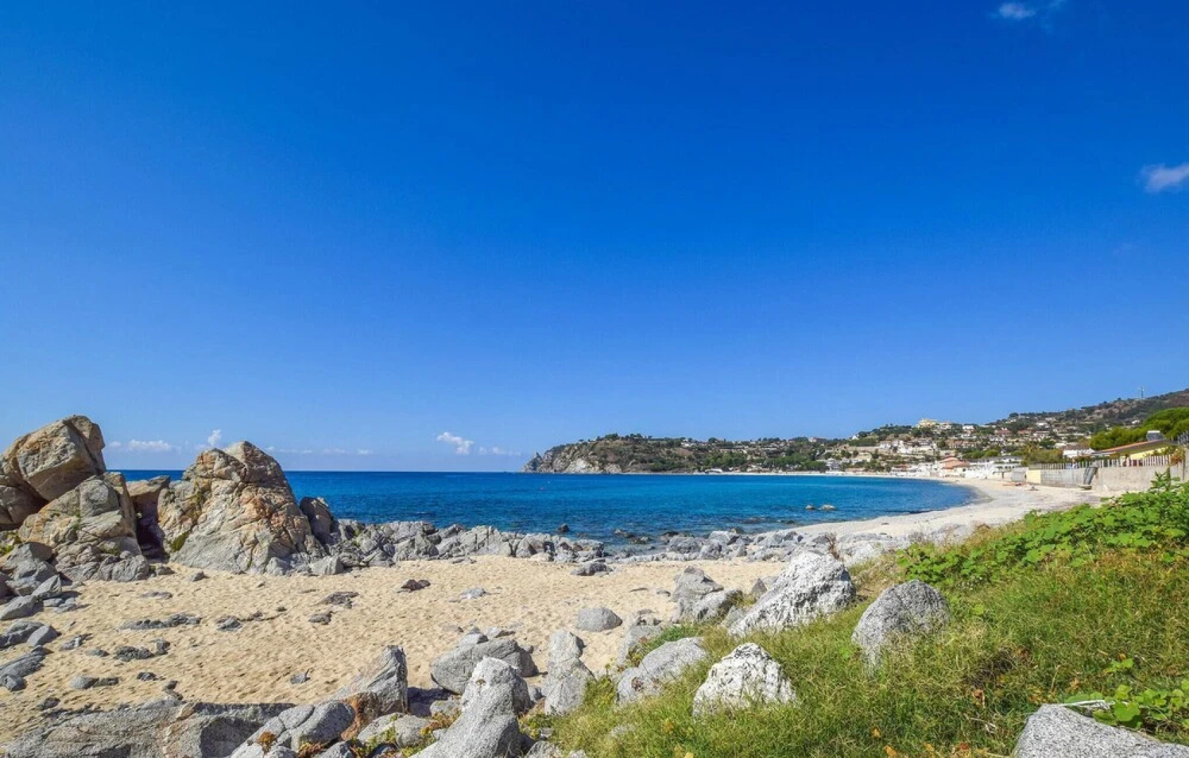 Nice Apartment in Ricadi With Outdoor Swimming Pool, Jacuzzi and Wifi