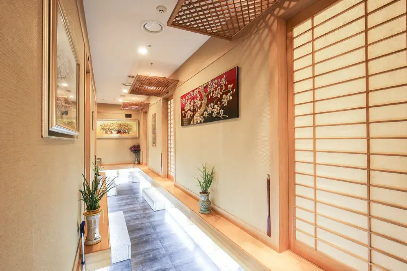 Bucheon Theme Park Tourist Hotel