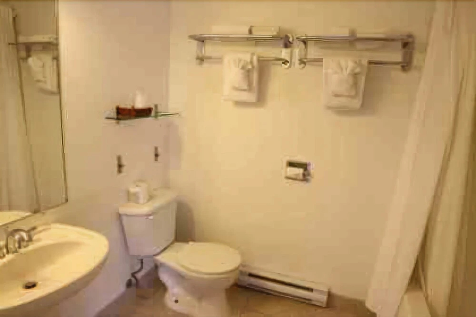 Revelstoke Gateway Inn