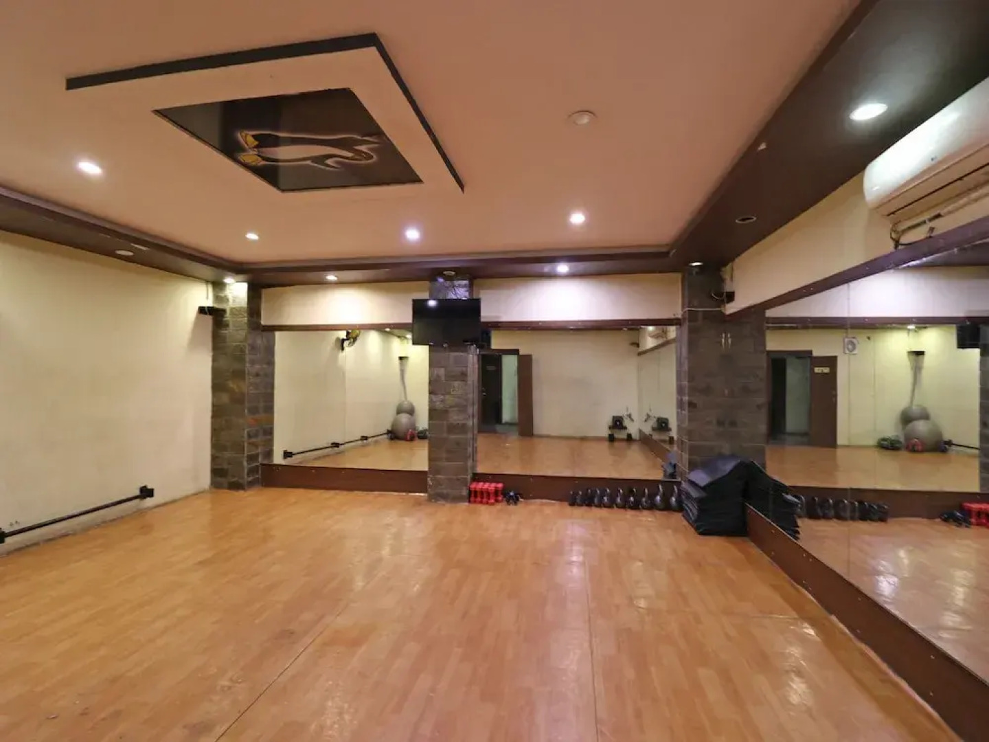 Hotel Shivam Fort View