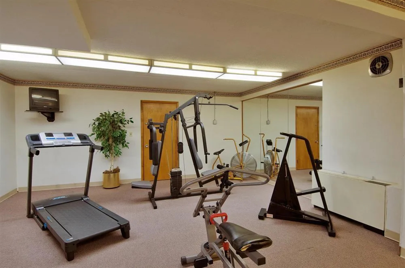 Americas Best Value Inn Cleveland Airport