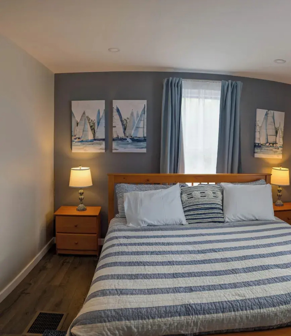 Newly Renovated Acadia Apartment Maple Street