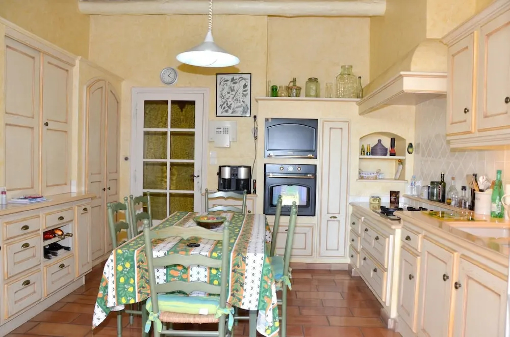 Villa With 4 Bedrooms in Pernes-les-fontaines, With Wonderful Mountain