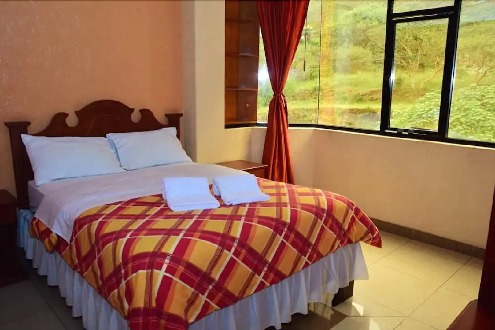 Puerta del Sol Hotel