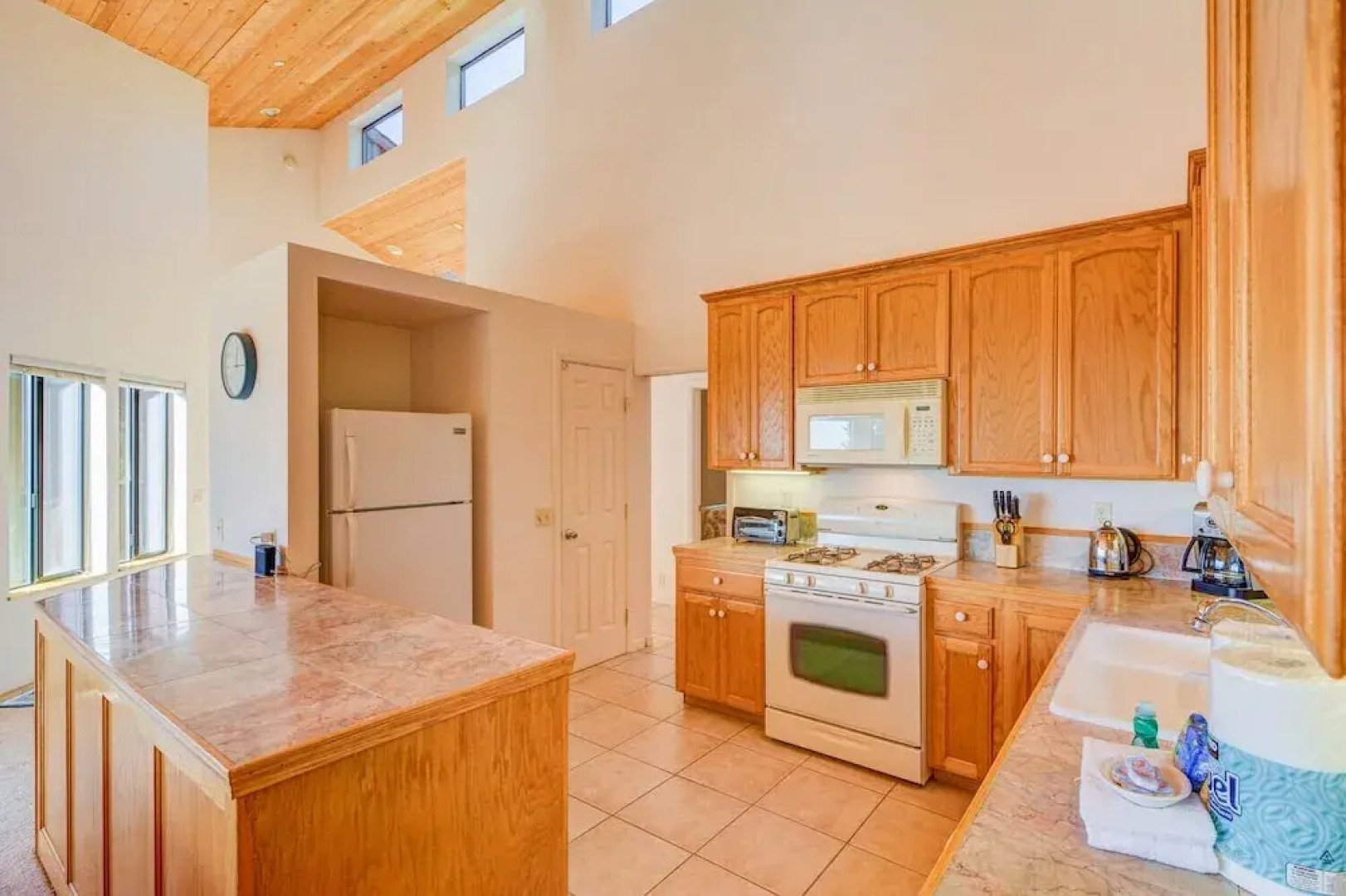 Pacific Splendor Private Hot Tub w/ Views!