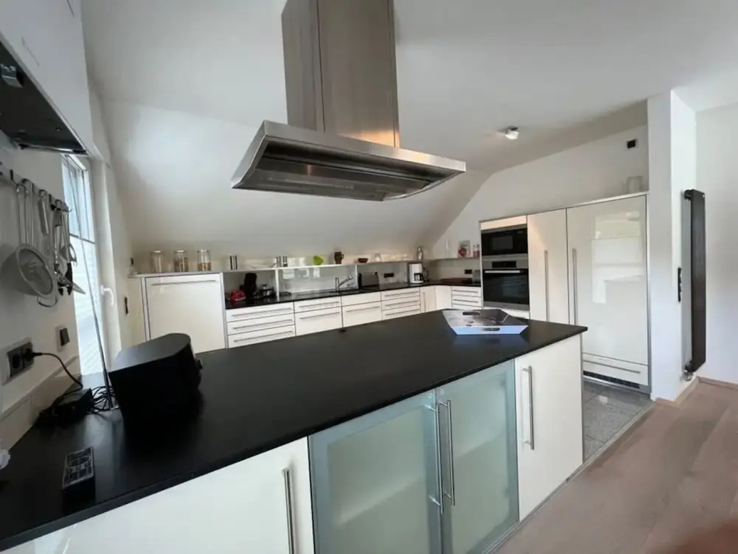 Savoir Vivre Modern Retreat