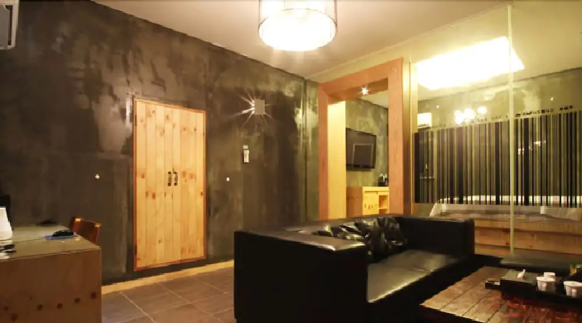 Secret Hotel Hwaseong