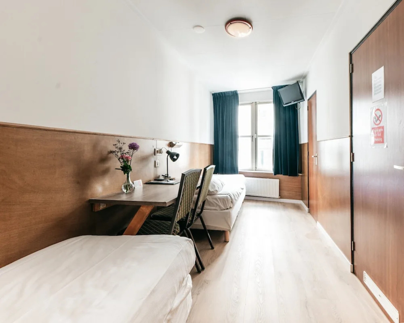 The Leicester Arms Hotel