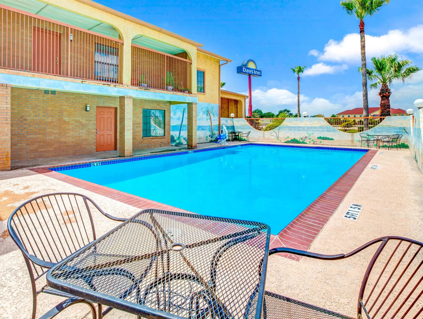 Motel 6 La Porte, TX