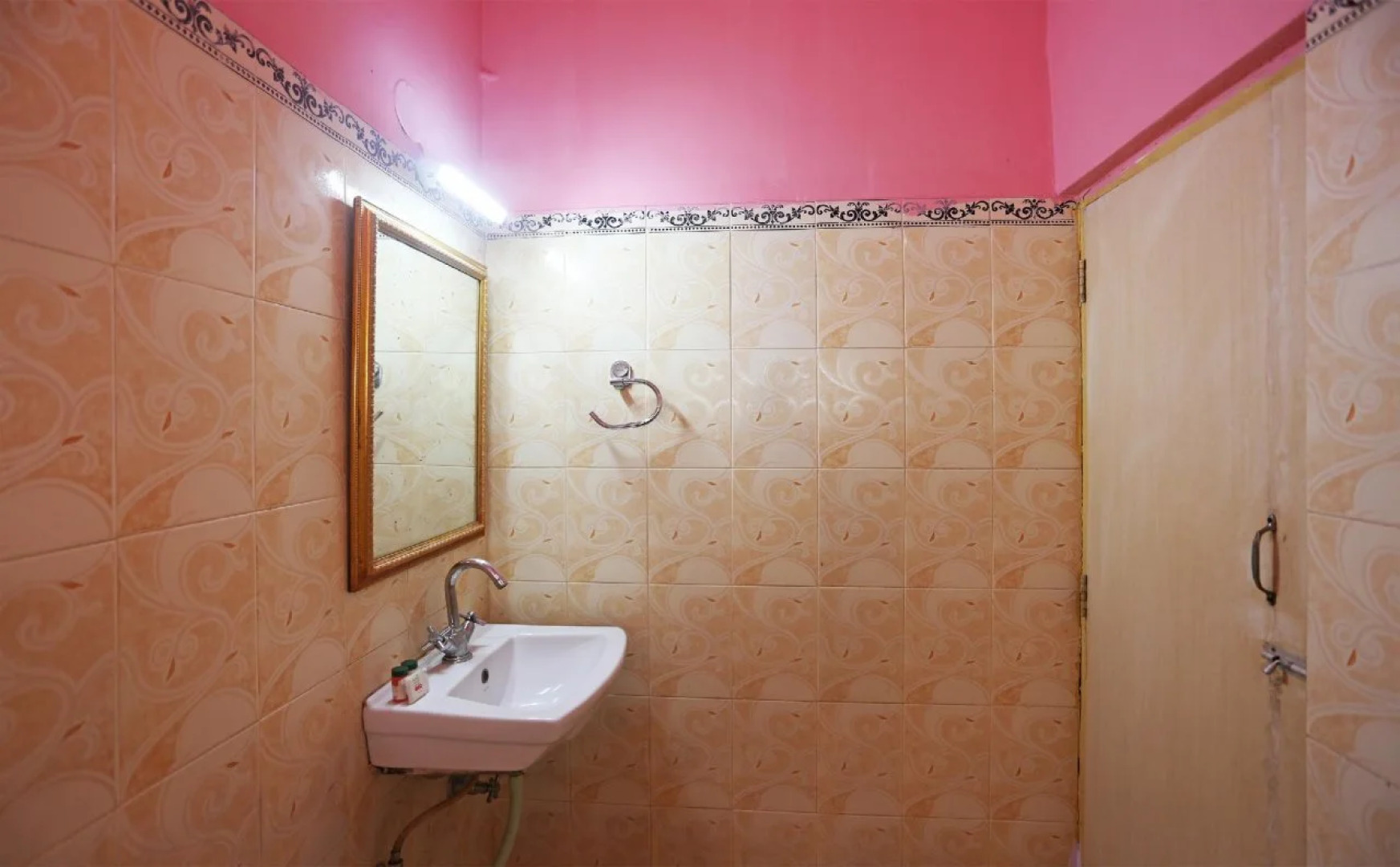 Golden Sea Queen Beach Resort By OYO Rooms