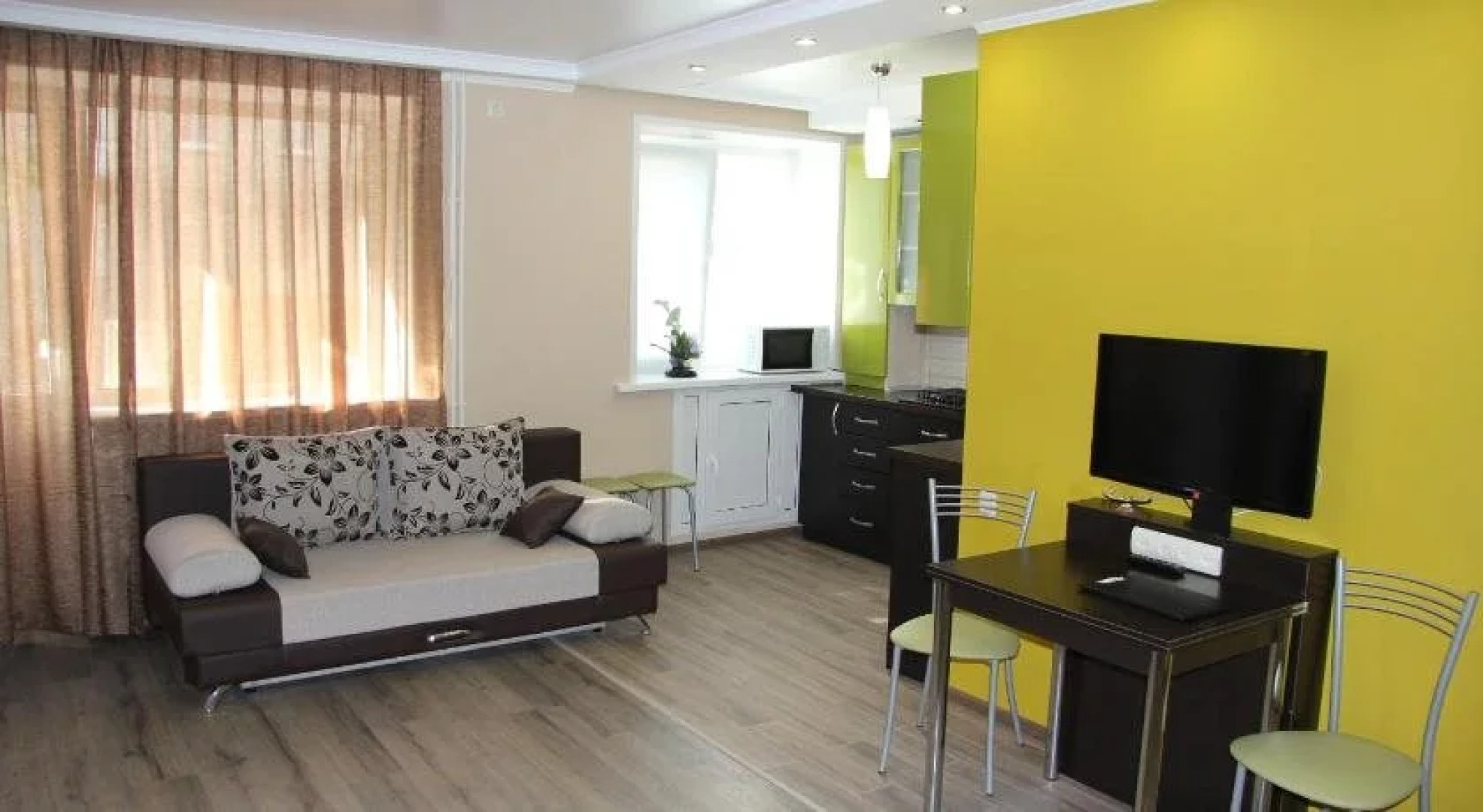 Огни Саратова на ул. Московская, 134/146