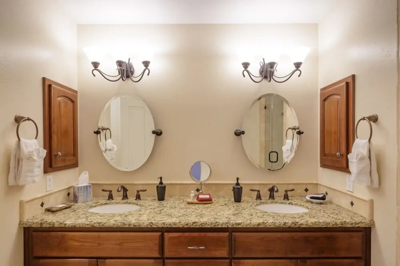 Valentina #202 3 Bedroom Condo by RedAwning