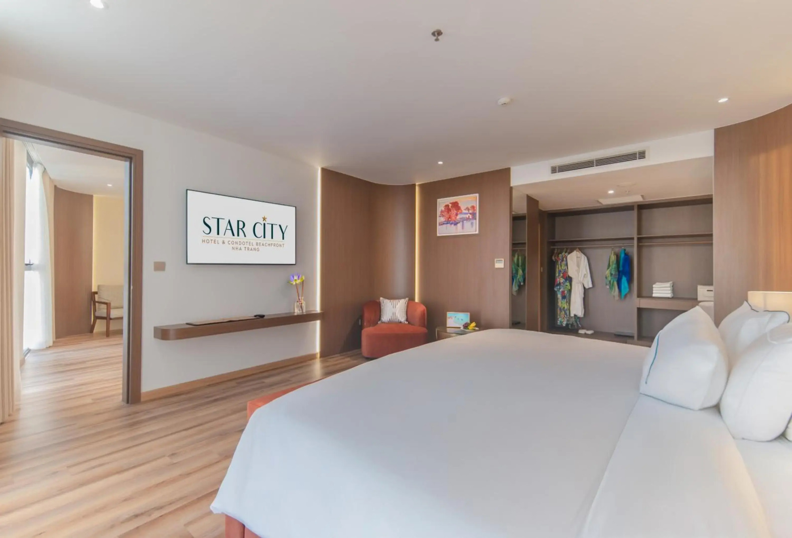 Starcity Hotel & Condotel Beachfront Nha Trang