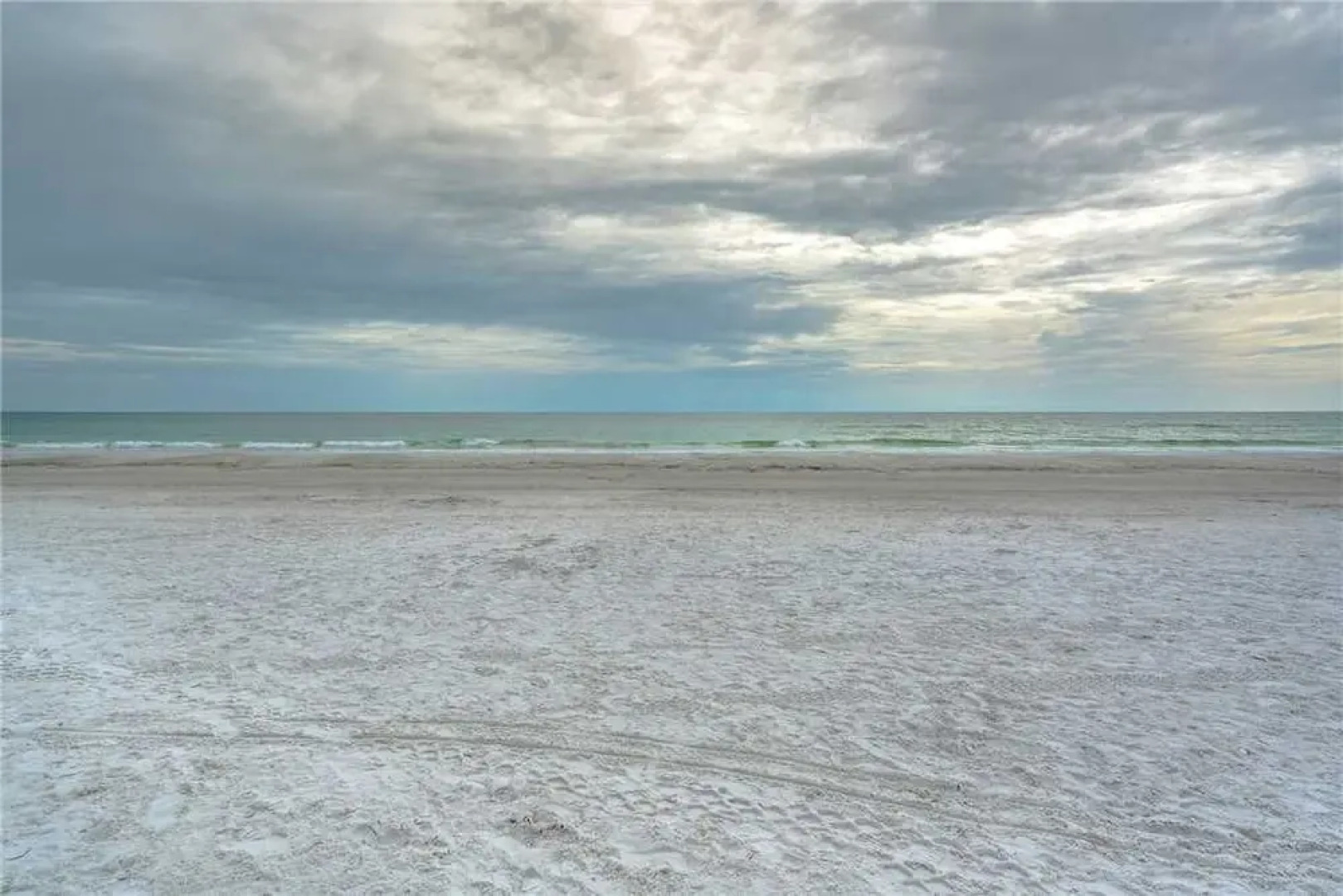 Pointe Condo 201 - Two Bedroom Condo