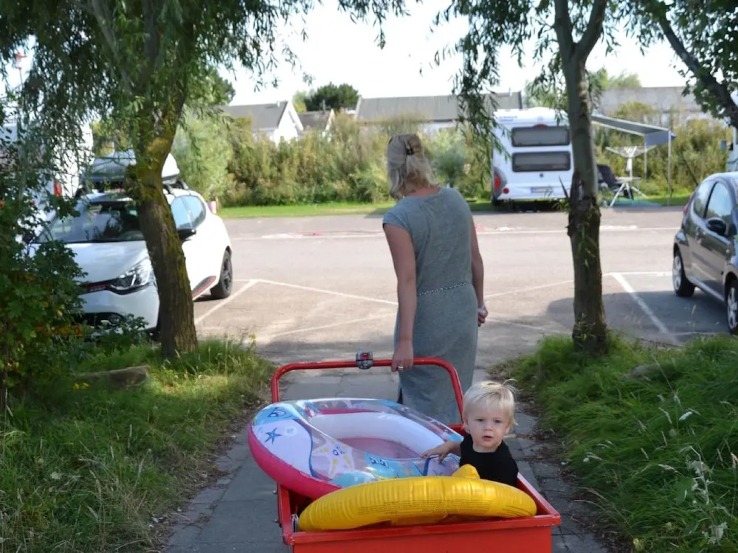 Bungalow in South Holland With Unique Design