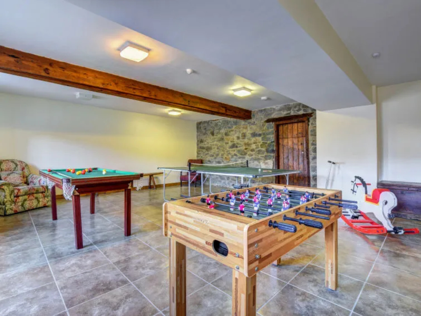 Holiday Home Sgubor y Rhyd