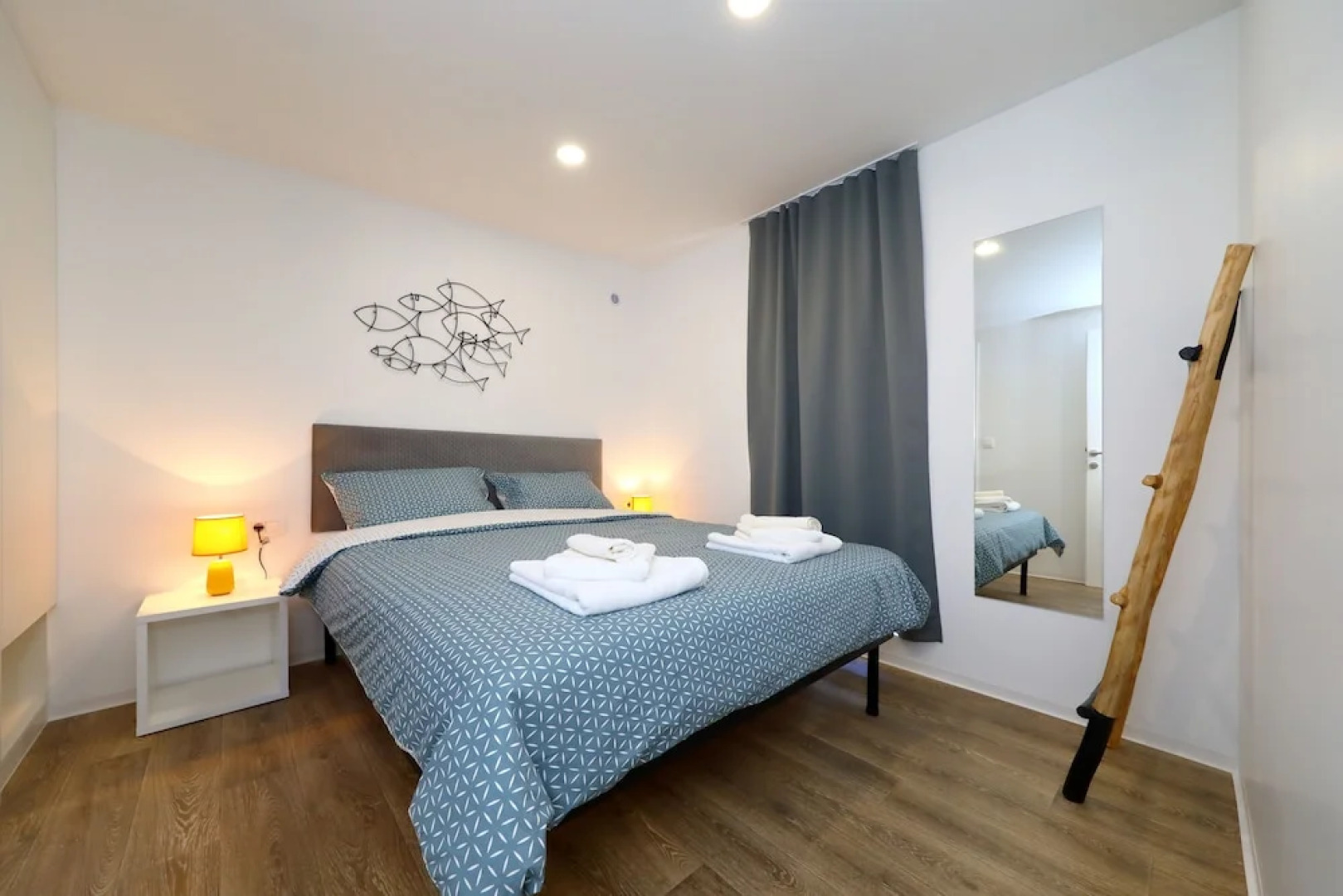 Pine Beach Pakostane Glamping Homes - All Inclusive light