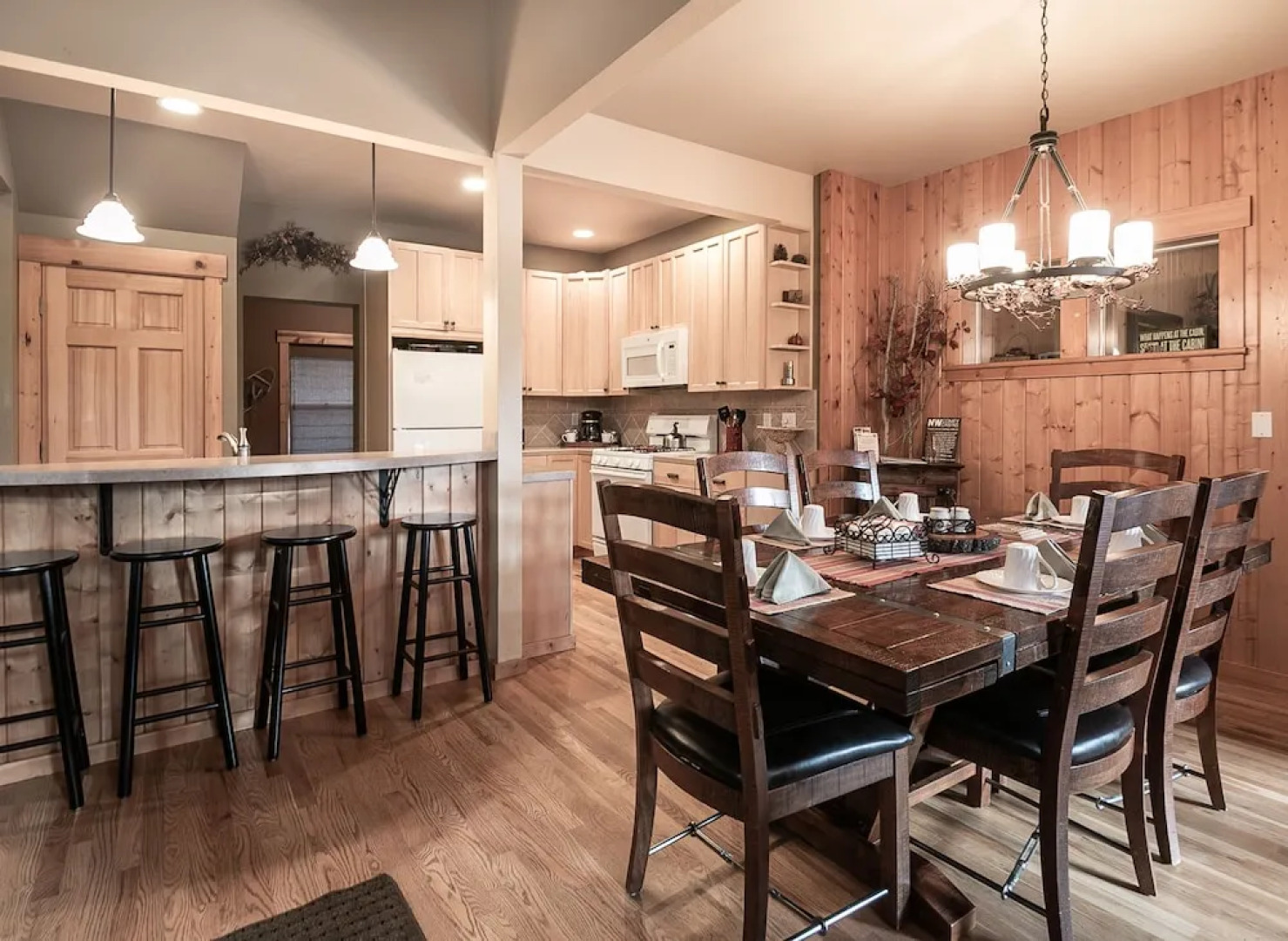 Meadow Wood Lodge in Shugart Flats